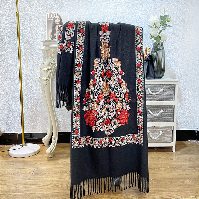 Ethnic Fashion Brand - Women New Arrival Shawl Ethnic Style
